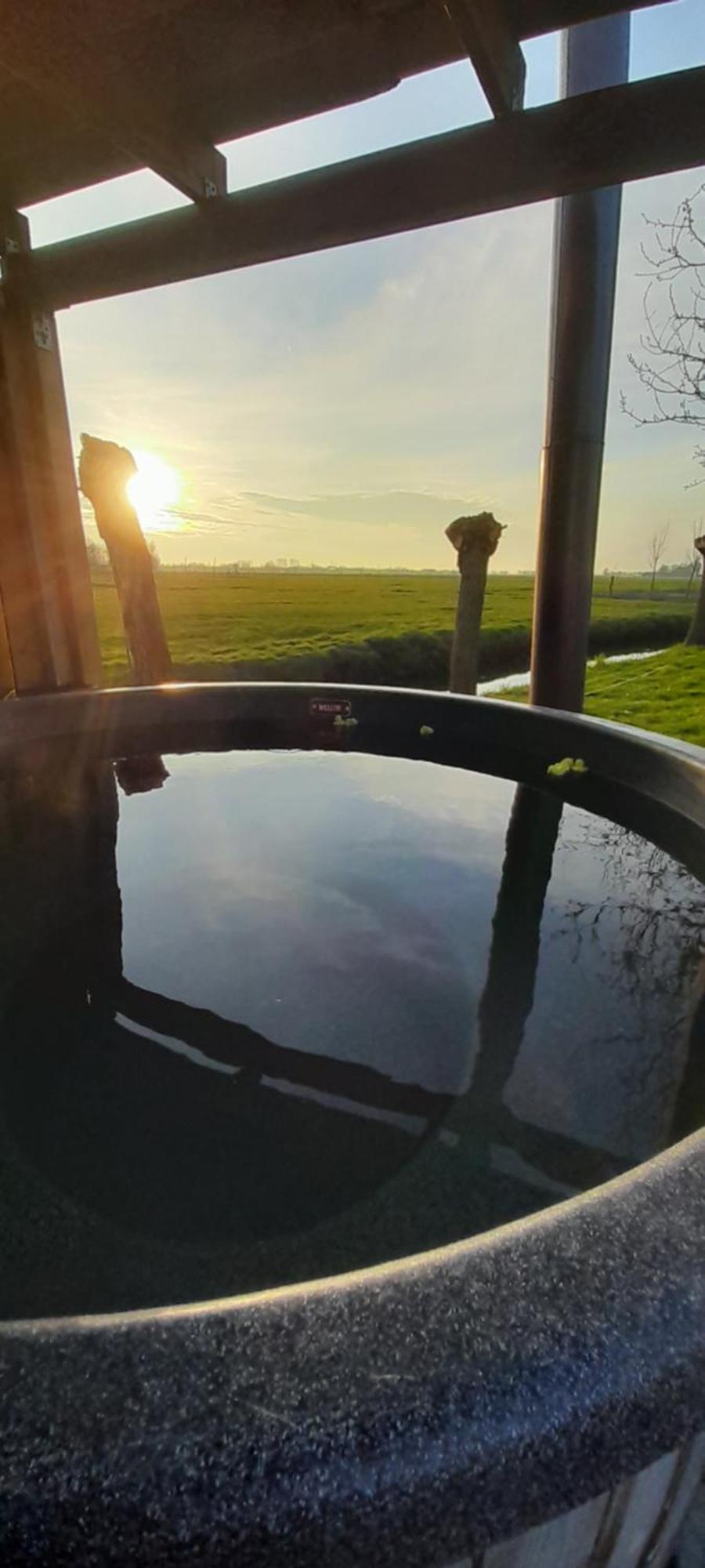 Stacaravan Op De Paardenboerderij Sneek Exteriör bild