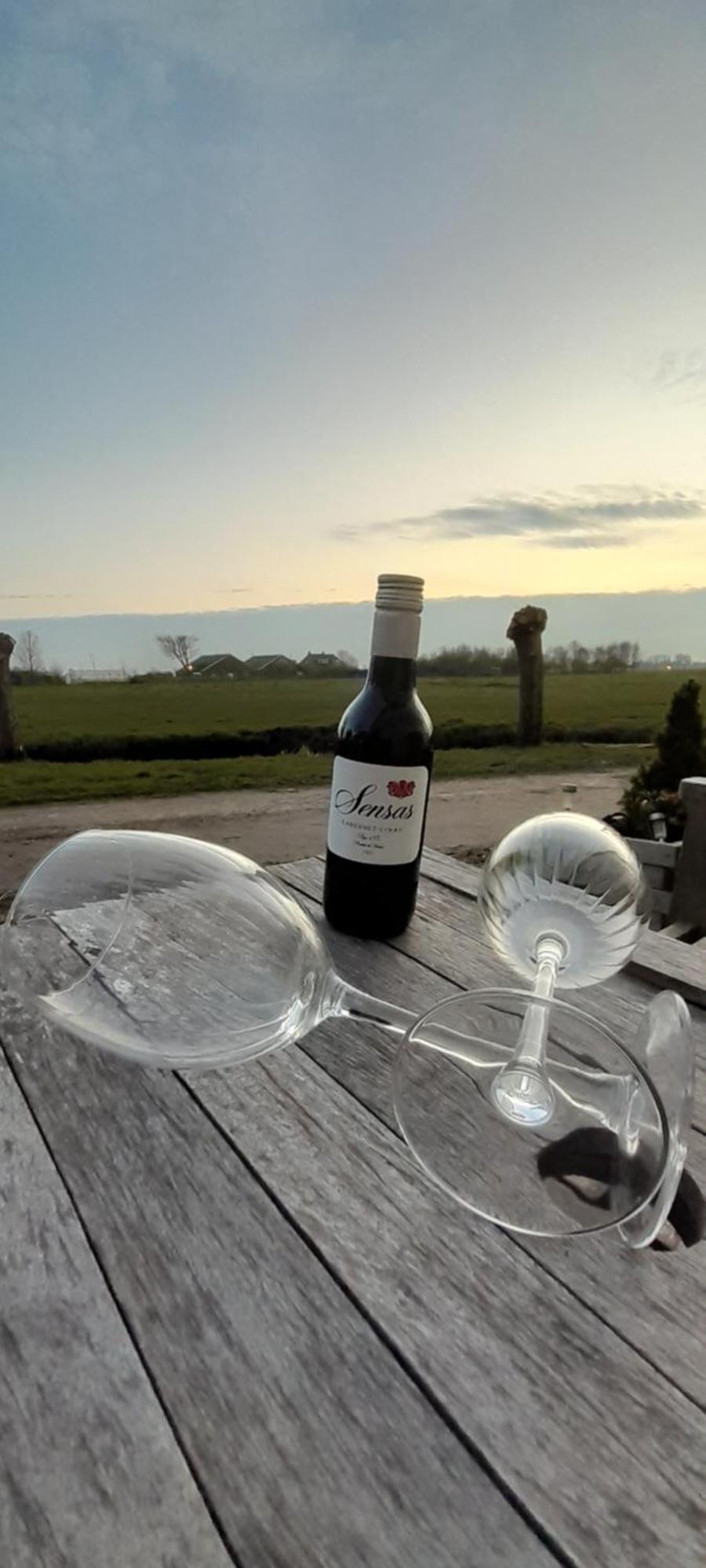 Stacaravan Op De Paardenboerderij Sneek Exteriör bild